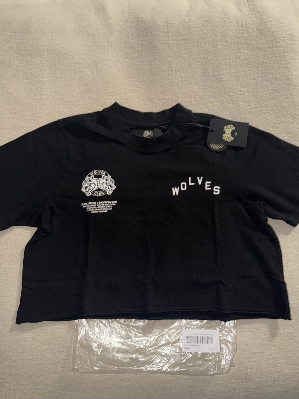 Darc Sport Black 'WOLVES' Graphic Cropped Tee
